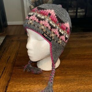 Everest Wool ski trapper hat fleece lined. Made in Nepal